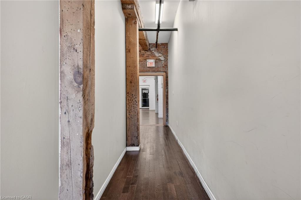 201-15 Wellington Street N Property Photo 5