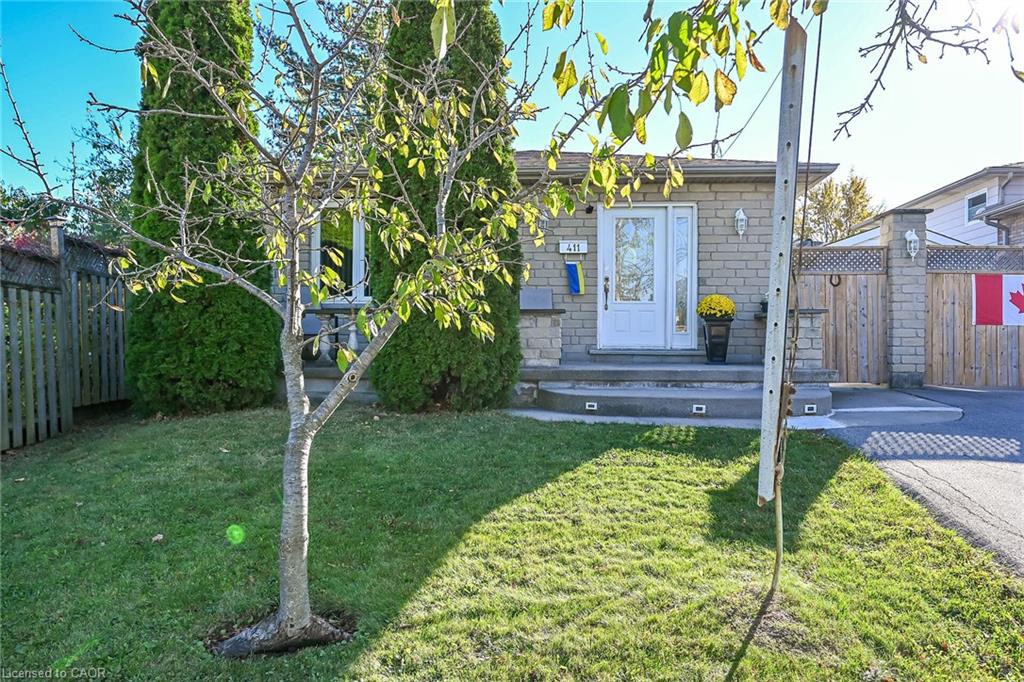 411 Queen Victoria Drive Property Photo 4