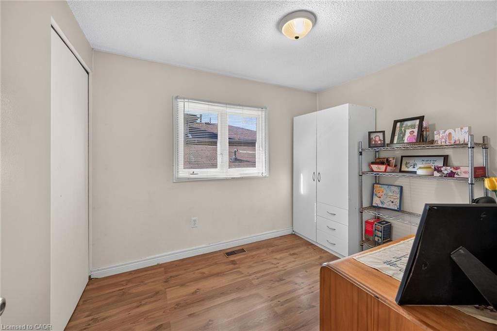 411 Queen Victoria Drive Property Photo 29