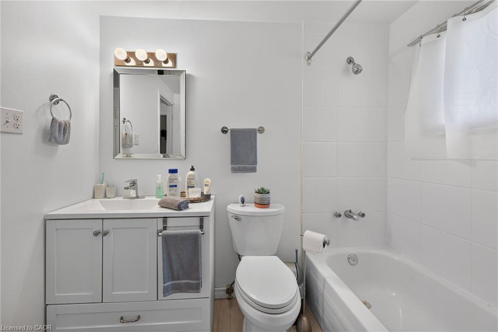 411 Queen Victoria Drive Property Photo 32
