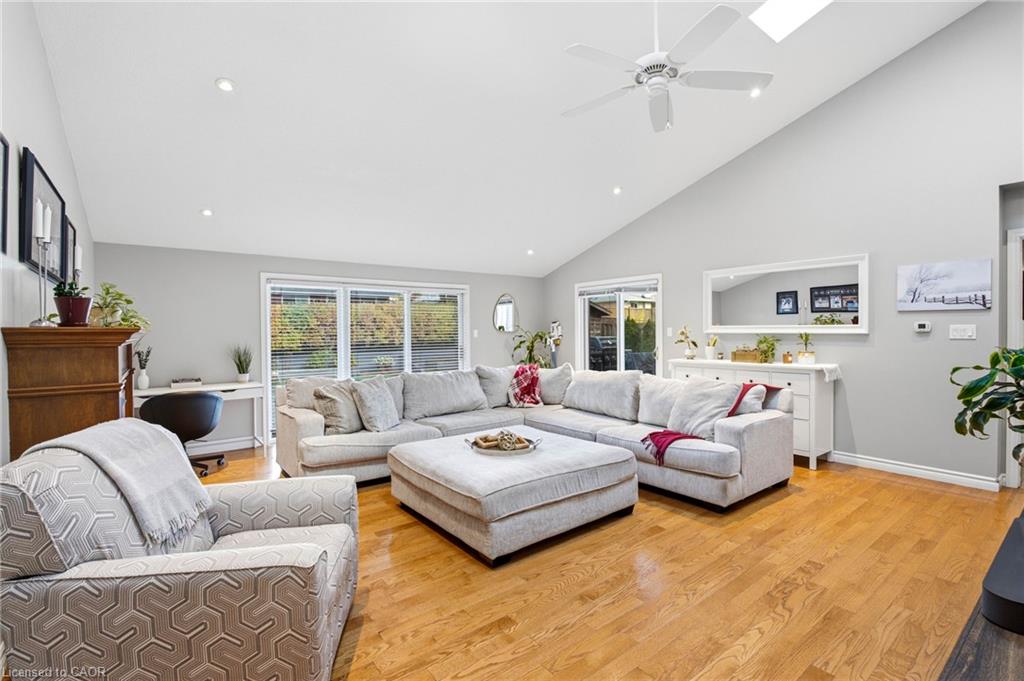 47 Eastwood Drive Property Photo 17