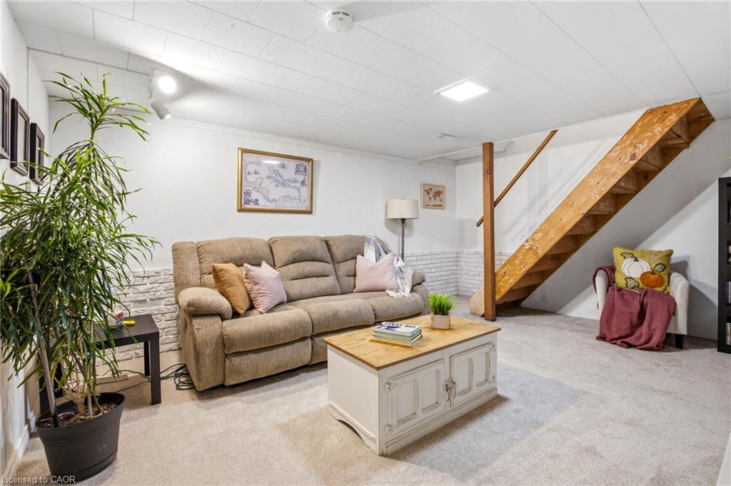 47 Eastwood Drive Property Photo 27