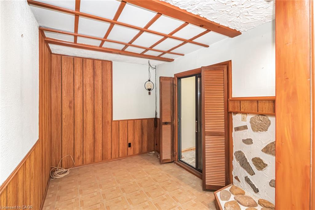 160 Birchcliffe Crescent Property Photo 19