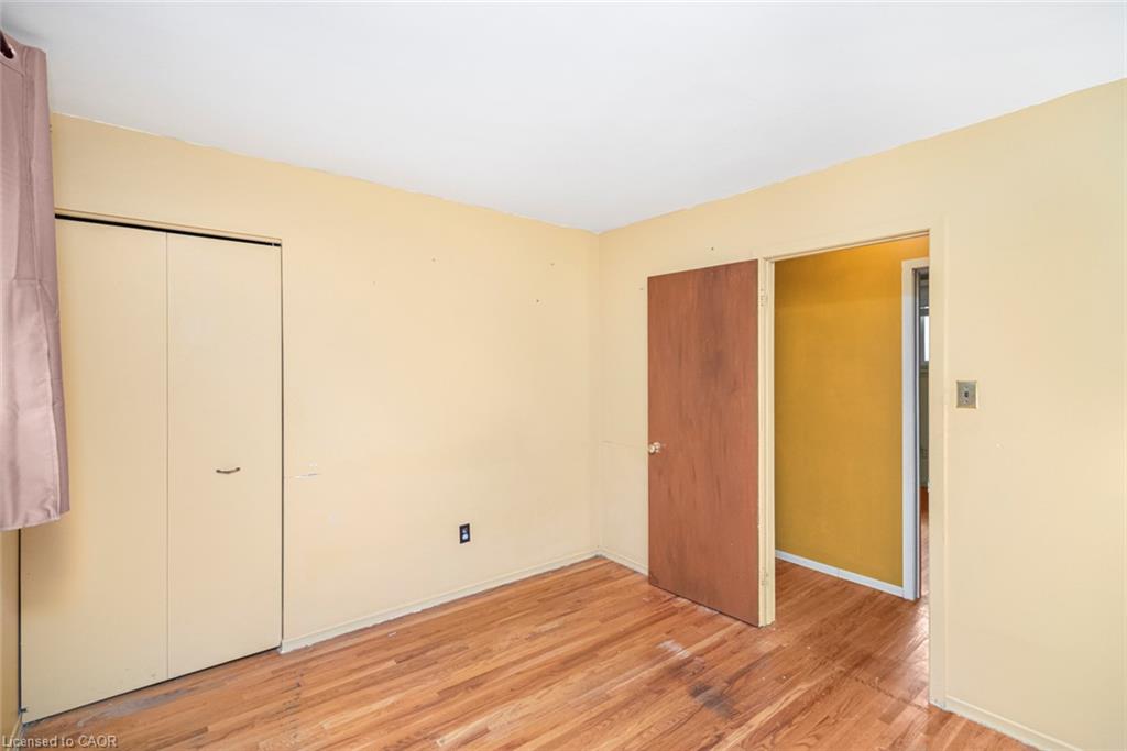 160 Birchcliffe Crescent Property Photo 23