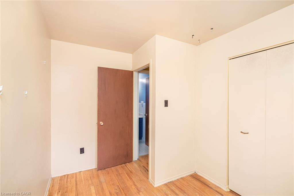 160 Birchcliffe Crescent Property Photo 25