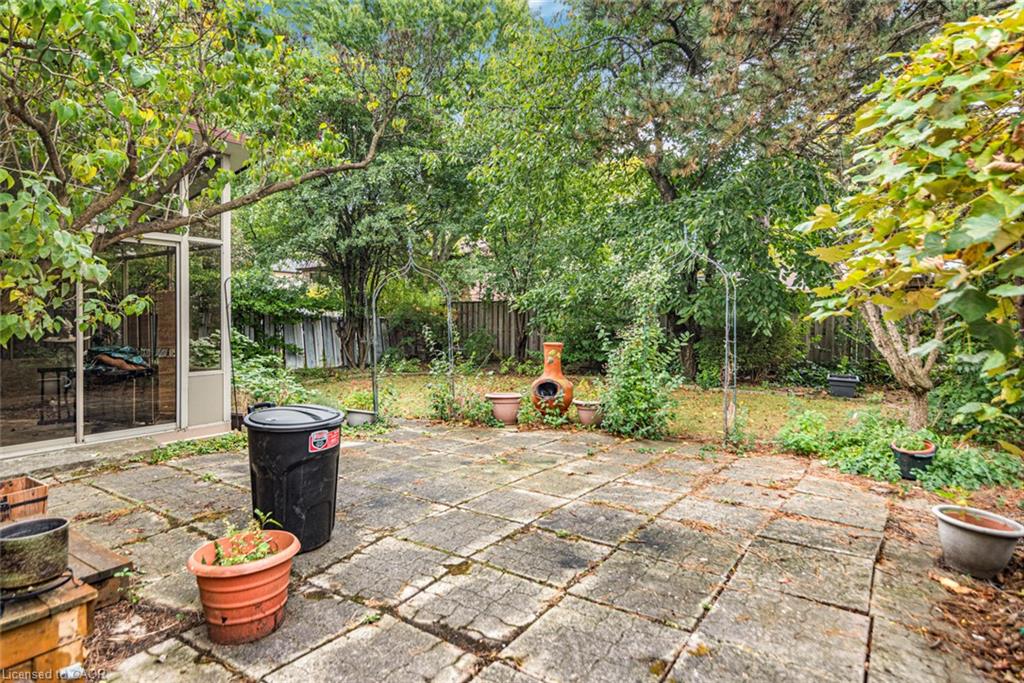 160 Birchcliffe Crescent Property Photo 43