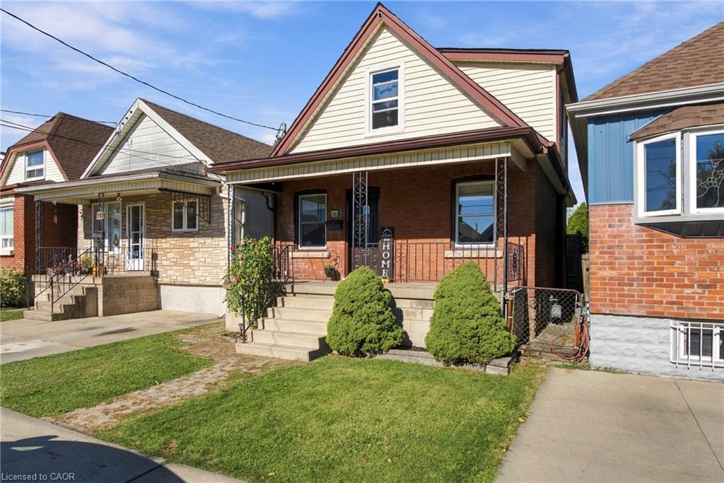 153 Albany Avenue Property Photo 3