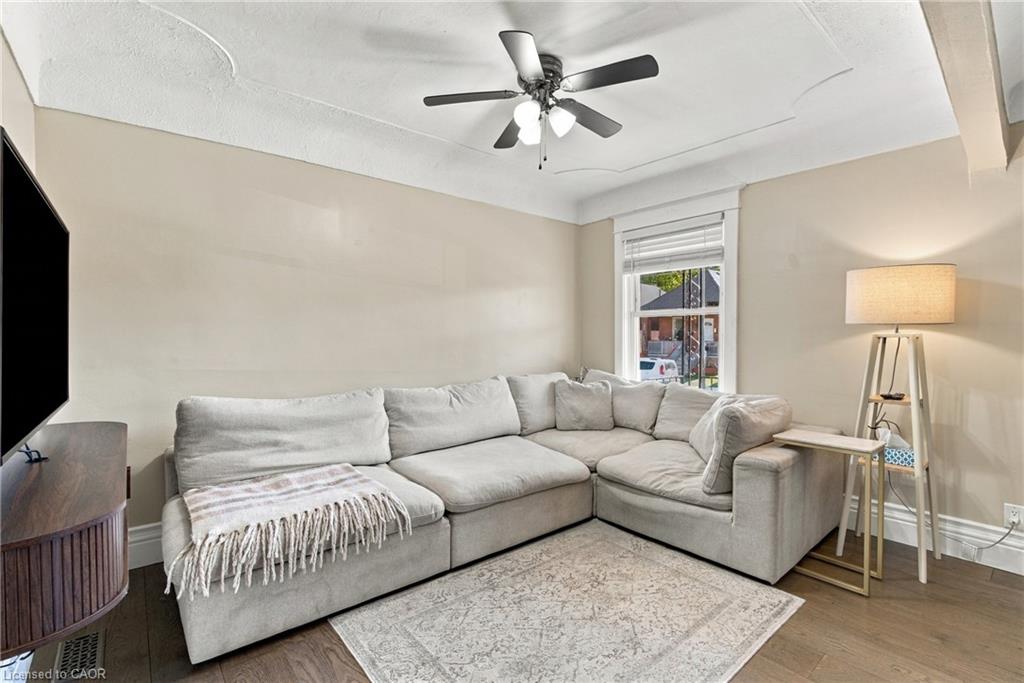 153 Albany Avenue Property Photo 8
