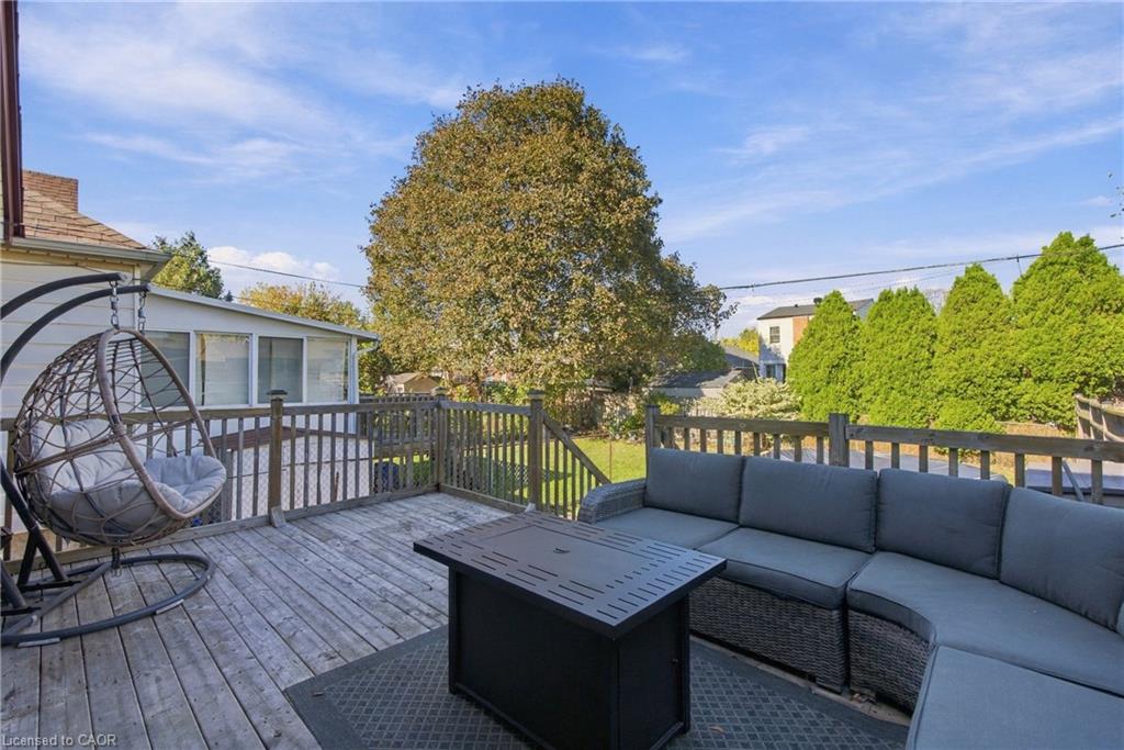 153 Albany Avenue Property Photo 30