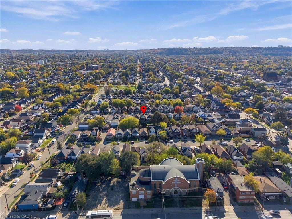 153 Albany Avenue Property Photo 32