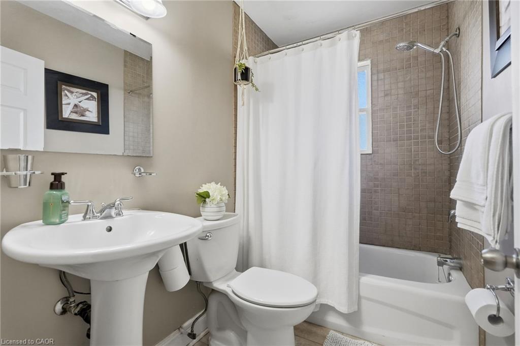 660 Wickens Avenue Property Photo 15