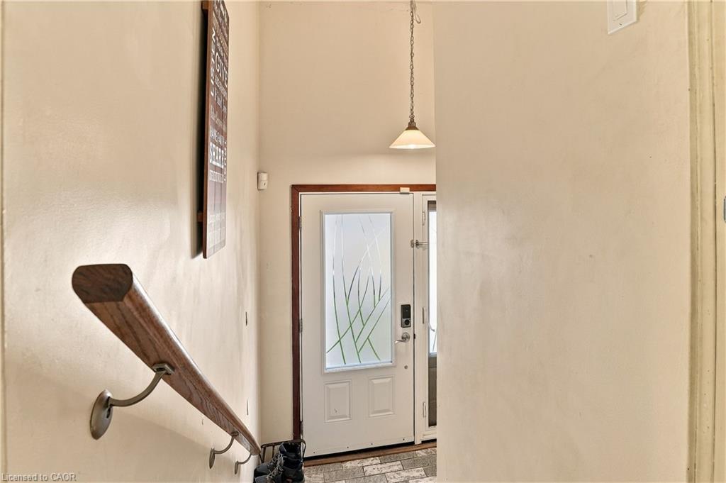 109 Indian Road Property Photo 6