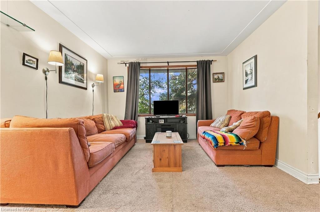 109 Indian Road Property Photo 8