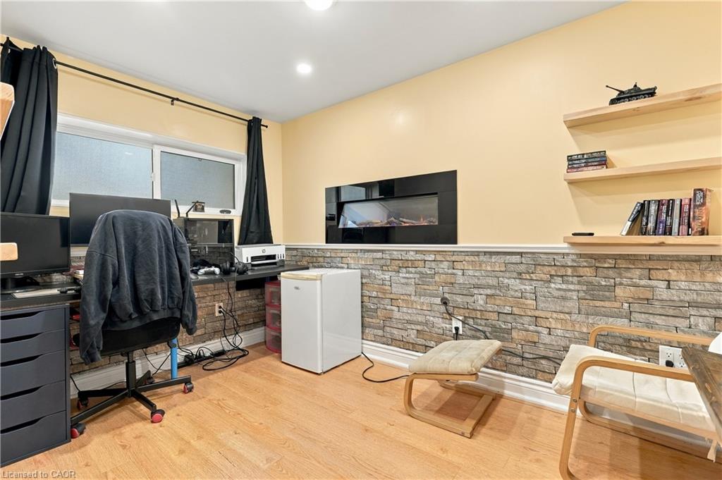 109 Indian Road Property Photo 24