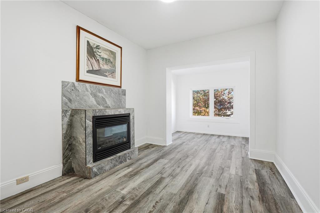 26 Sherman Avenue N Property Photo 10