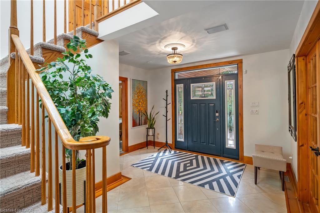 851 Charlotte Street Property Photo 10