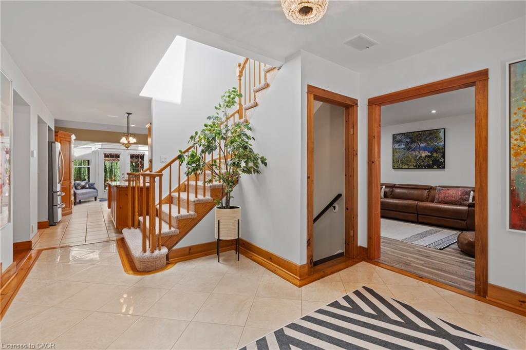 851 Charlotte Street Property Photo 11