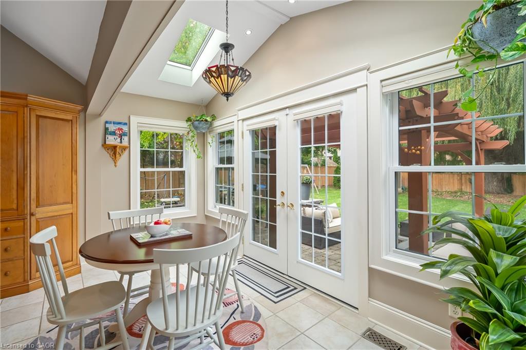 851 Charlotte Street Property Photo 15