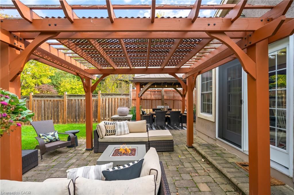 851 Charlotte Street Property Photo 41