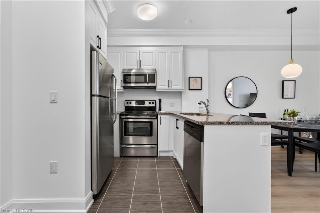 214-216 Oak Park Boulevard Property Photo 6