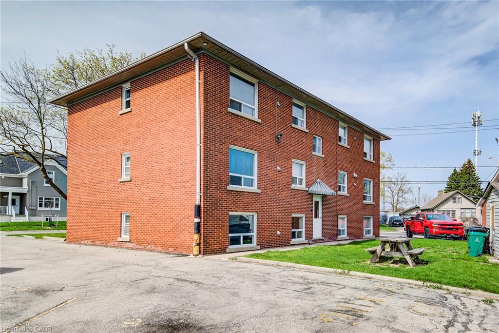2-5 Heiman Street Property Photo 26