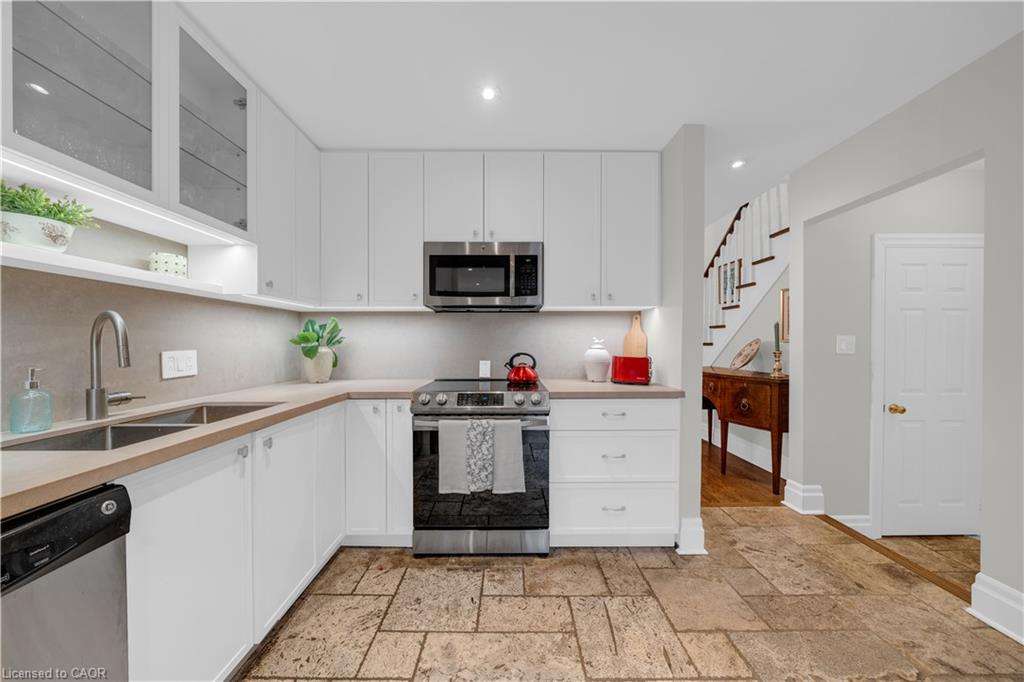 2403 Marine Drive Property Photo 25
