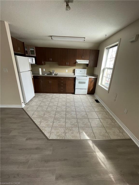 B-6 Moyer Street Property Photo 5