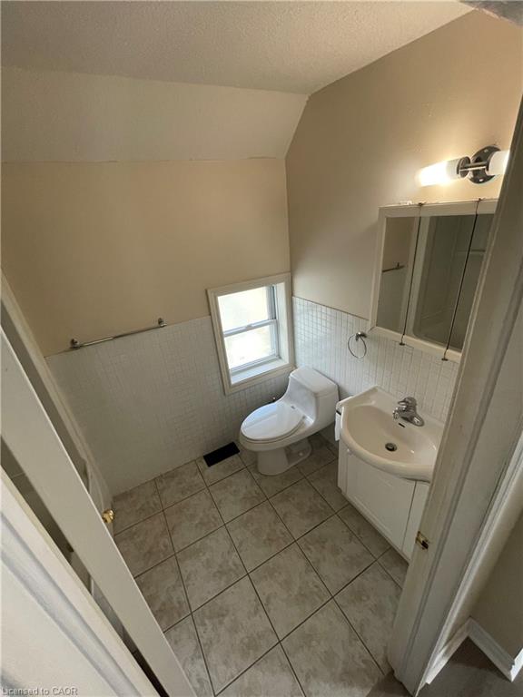 B-6 Moyer Street Property Photo 6