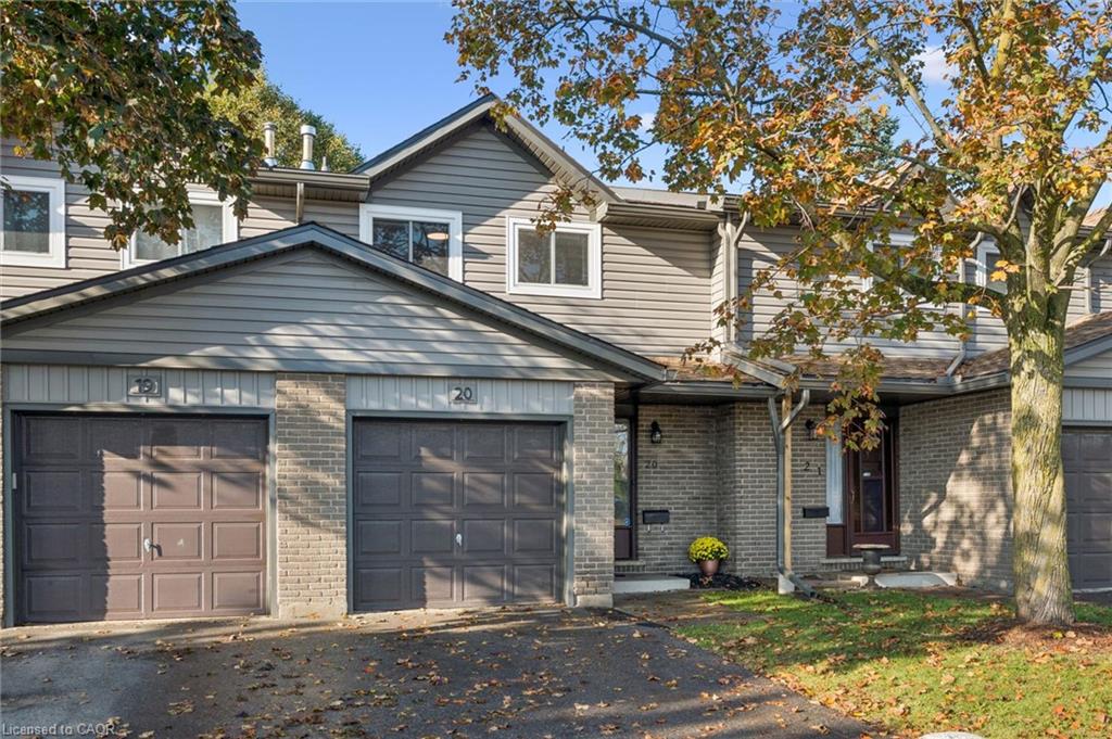 20-46 Cedarwoods Crescent Property Photo 2