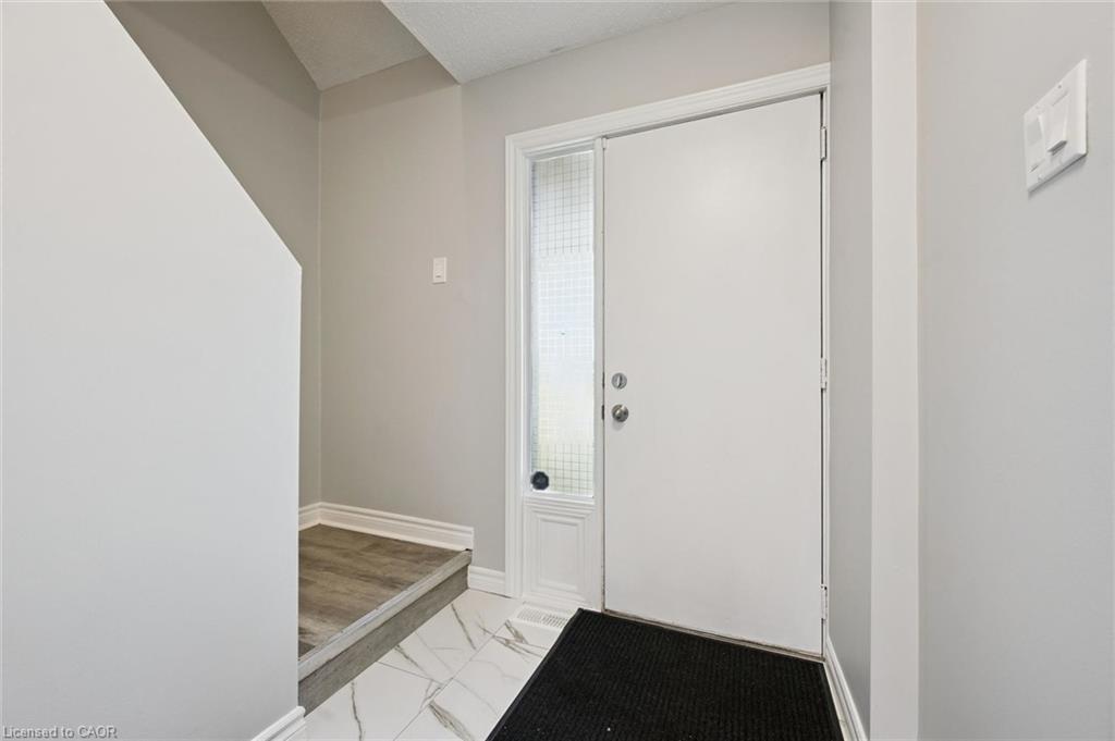 20-46 Cedarwoods Crescent Property Photo 5