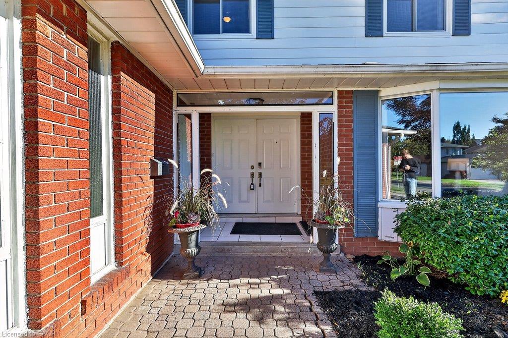 3188 Woodward Avenue Property Photo 4