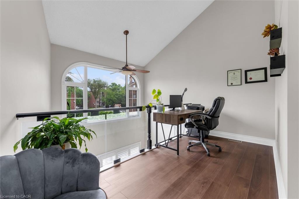 6-2110 New Street Property Photo 15