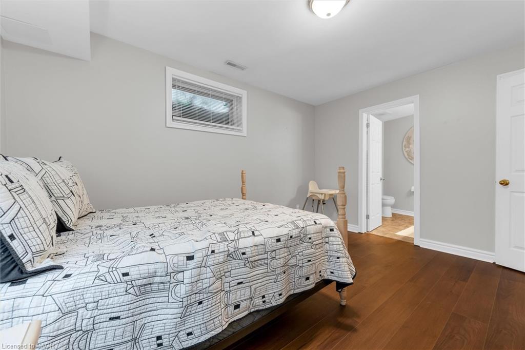 6-2110 New Street Property Photo 28