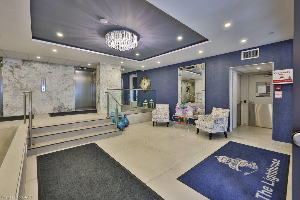 301-2263 Marine Drive Property Photo 3