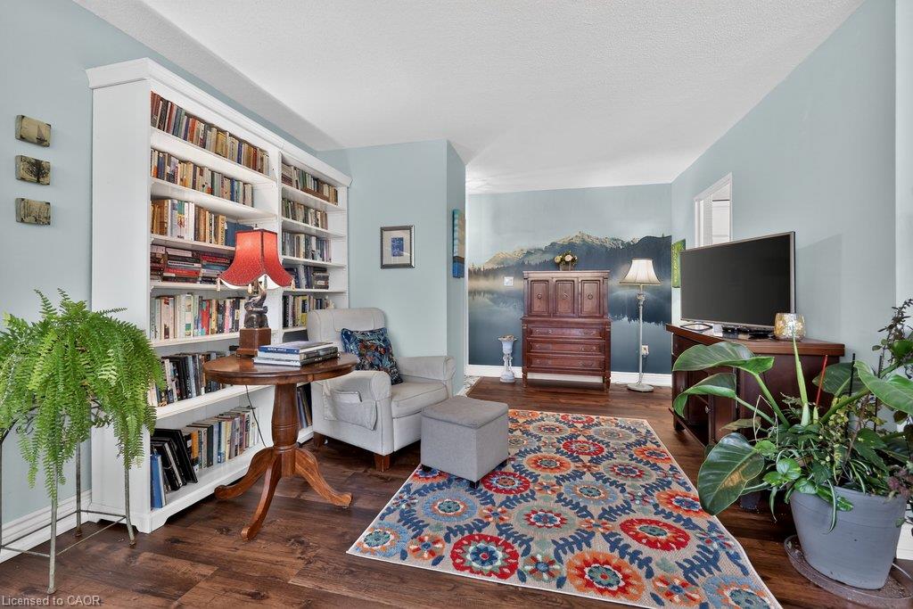 301-2263 Marine Drive Property Photo 9