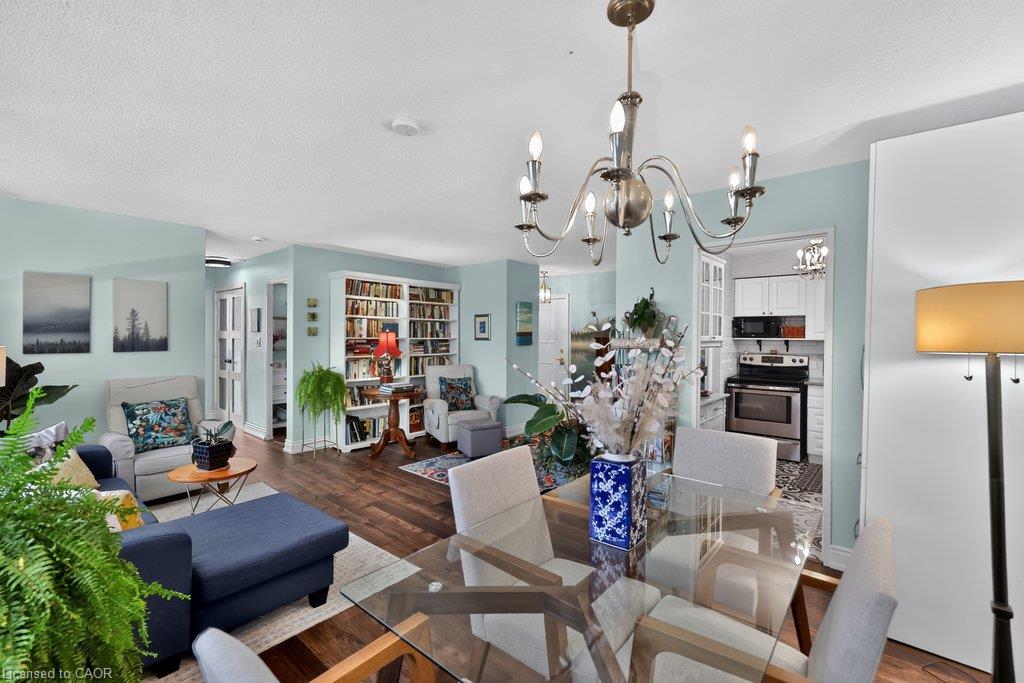 301-2263 Marine Drive Property Photo 12