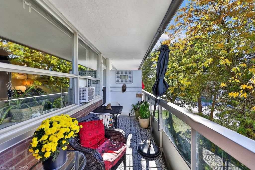 301-2263 Marine Drive Property Photo 25