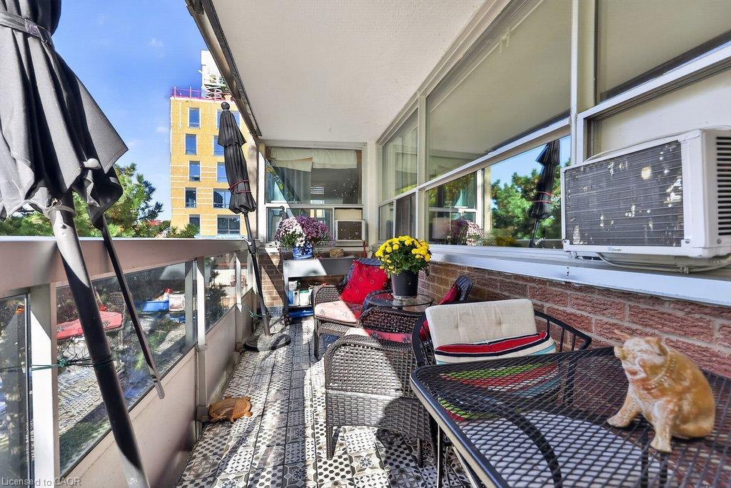301-2263 Marine Drive Property Photo 26