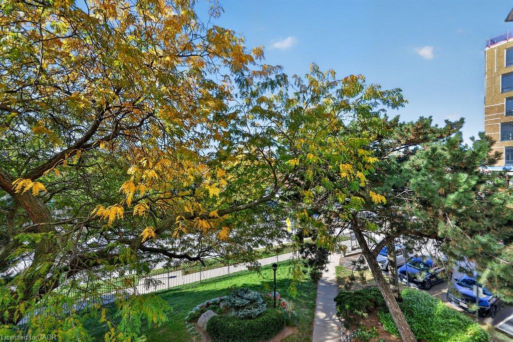 301-2263 Marine Drive Property Photo 27