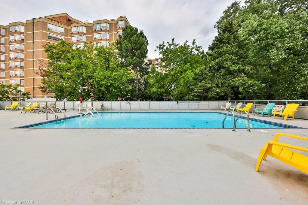 301-2263 Marine Drive Property Photo 40