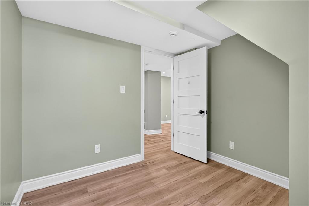 1-592 Aberdeen Avenue Property Photo 17
