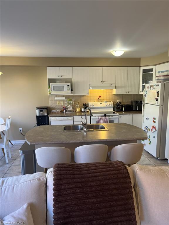 17 Garth Massey Drive Property Photo 2