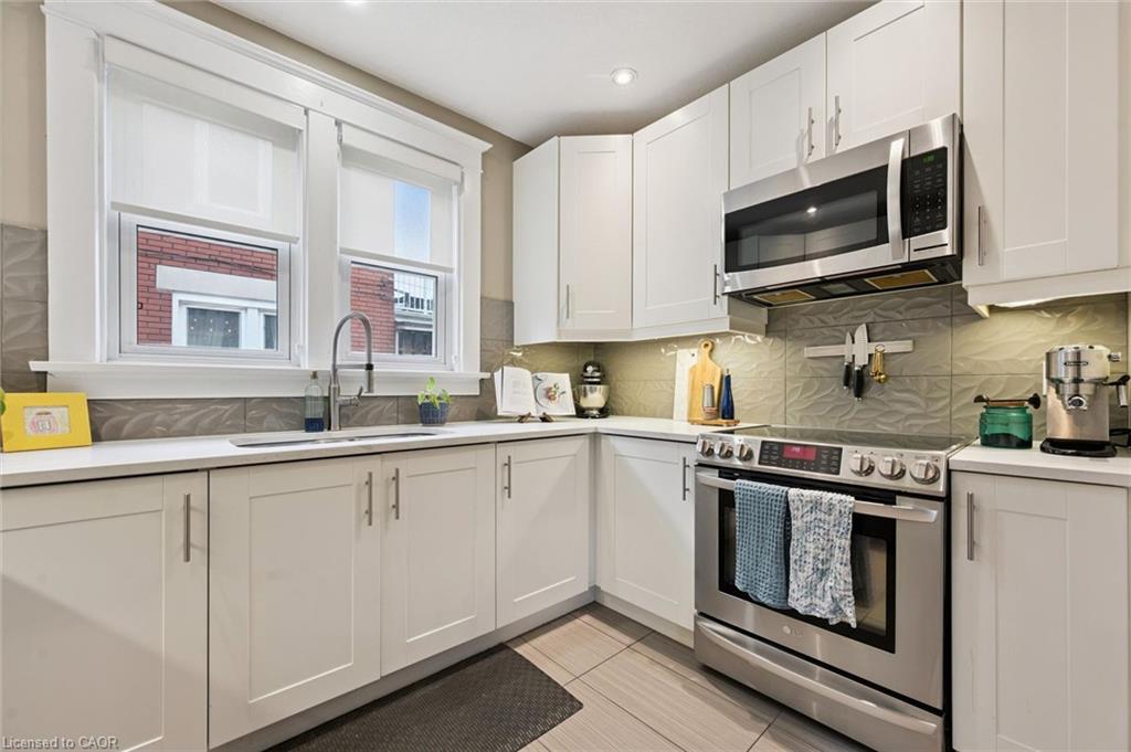 36 Dane Street Property Photo 11
