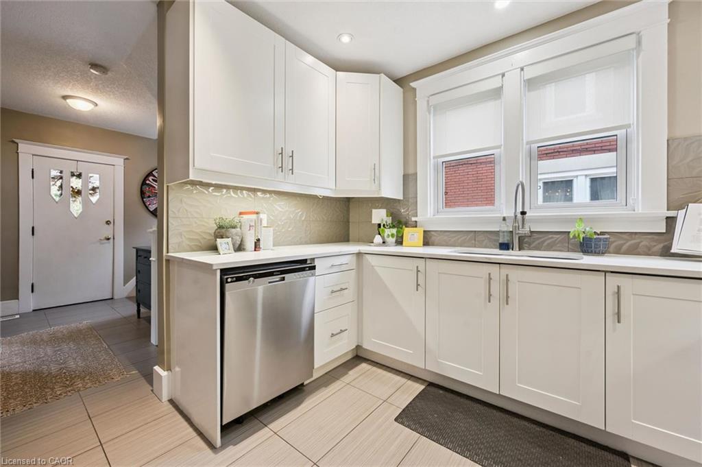 36 Dane Street Property Photo 12