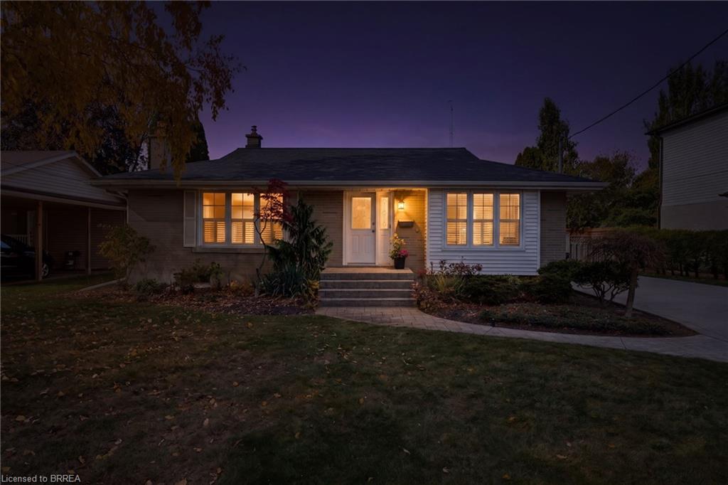 38 Varadi Avenue Property Photo 35