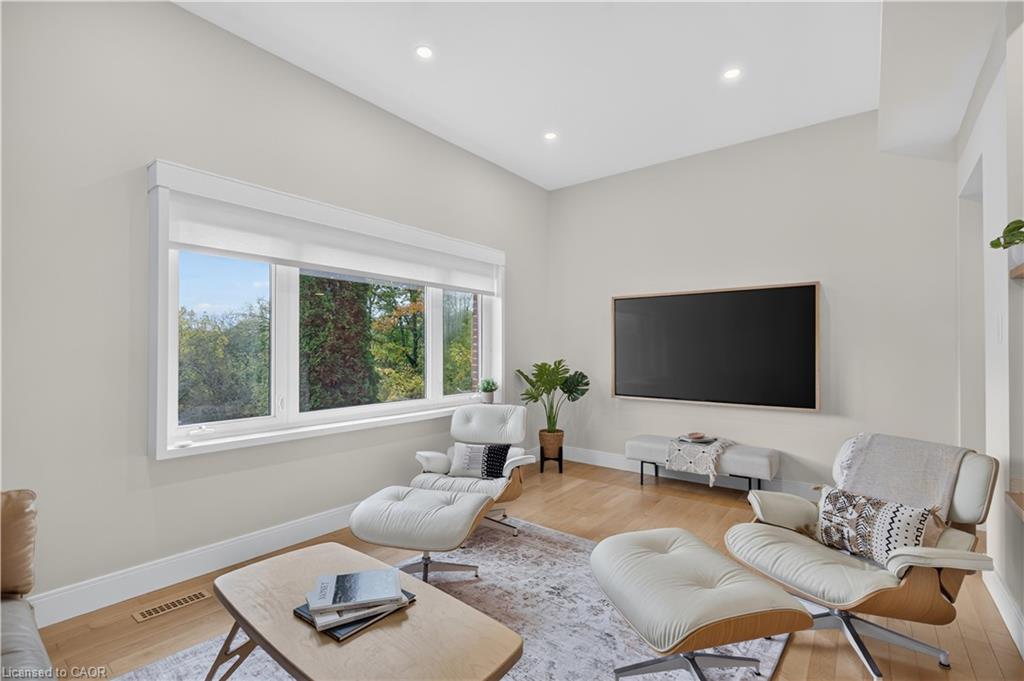 7 Briar Lane Property Photo 12