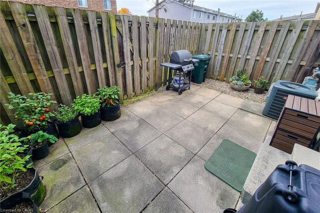 36-8136 Coventry Road Property Photo 5