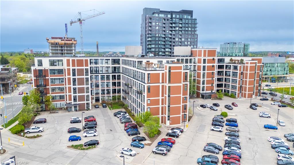 620-404 King Street Property Photo 1
