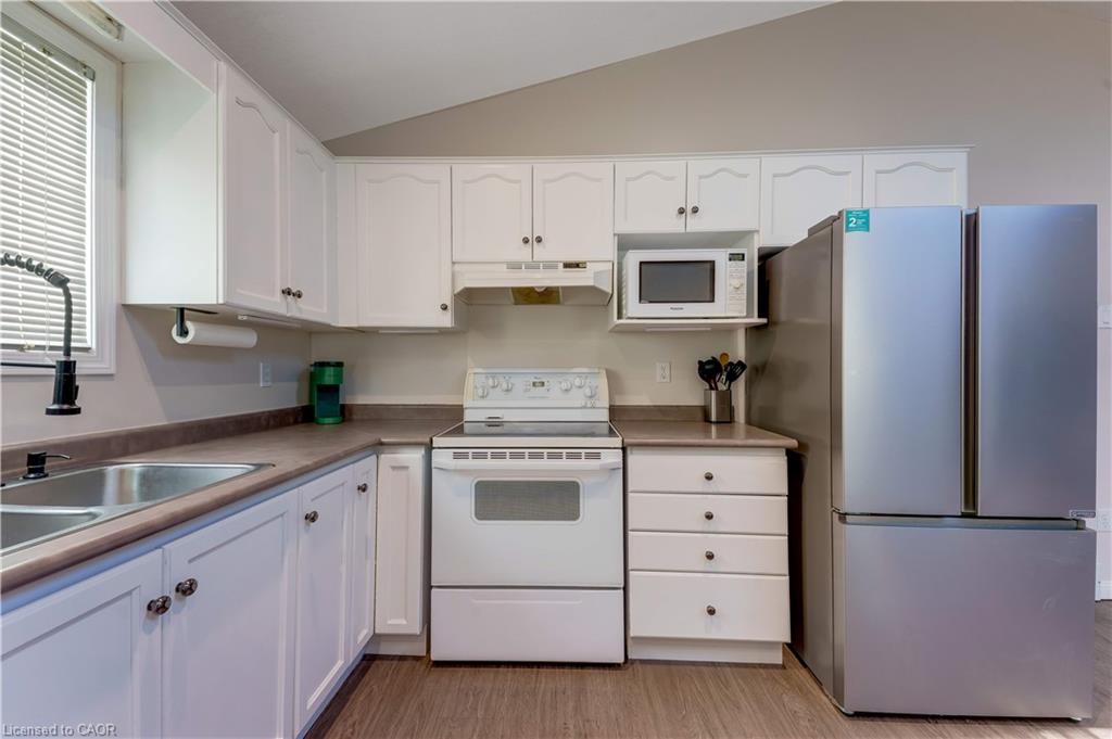 268 Keewatin Avenue Property Photo 12
