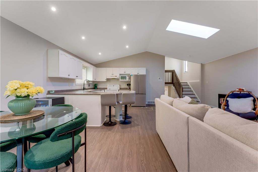 268 Keewatin Avenue Property Photo 15